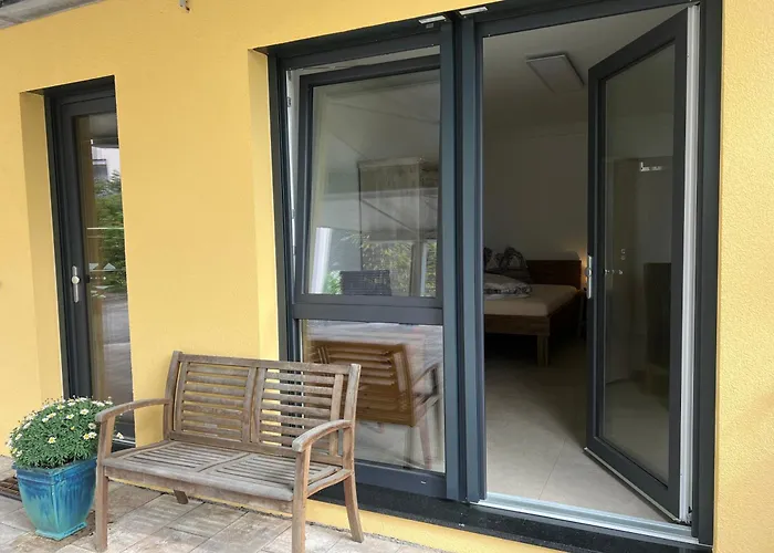 1 Zimmer mit Bad ohne Küche, 1 Person, 15 qm, direkt an der Aach
